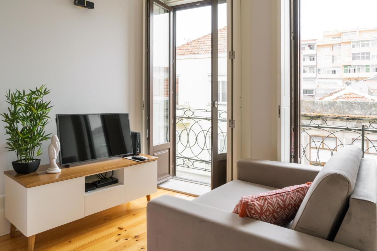 Bright Studio Near Douro River - With Balcony Порто Екстериор снимка